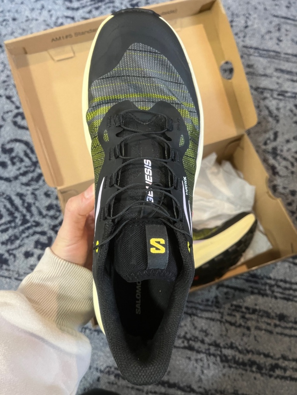 Salomon Women's Geniuses Black, Yellow & Lavender Trail Sneakers size 10 IN BOX! - Picture 2 of 4